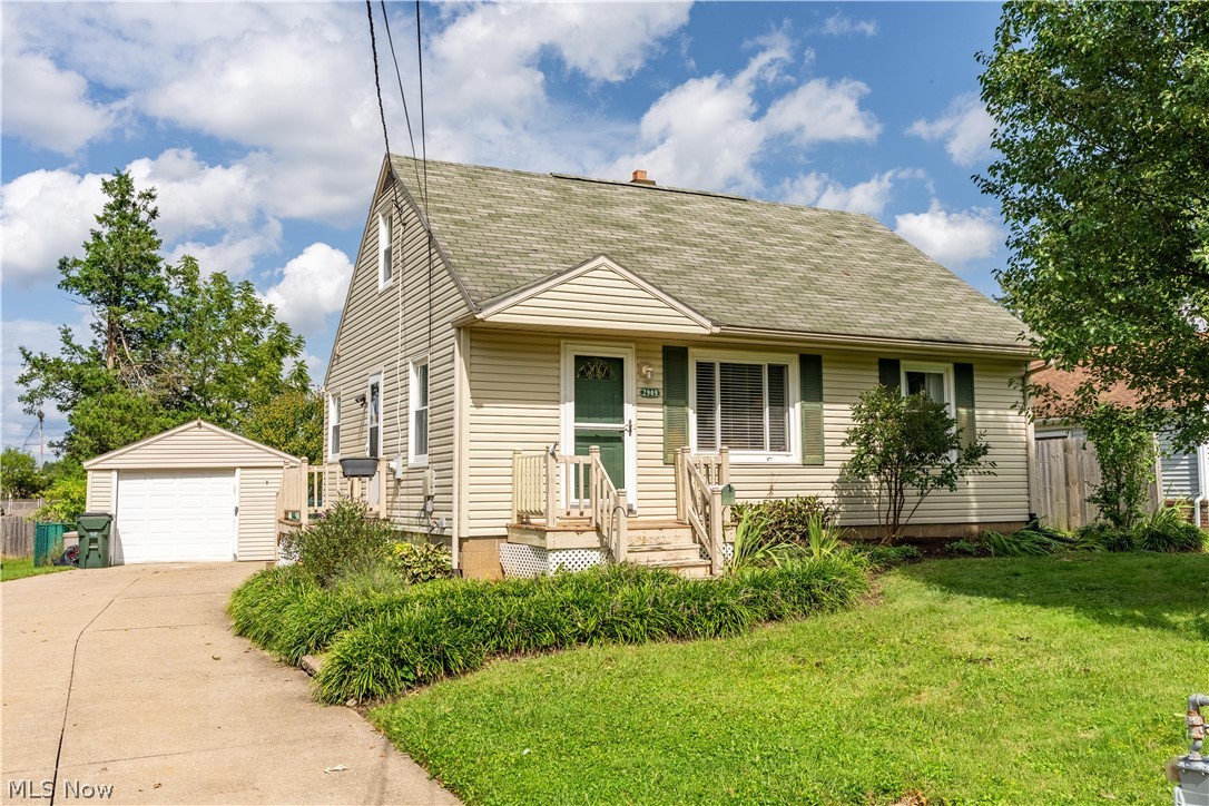 2909 33rd Street Ne Property Photo 1