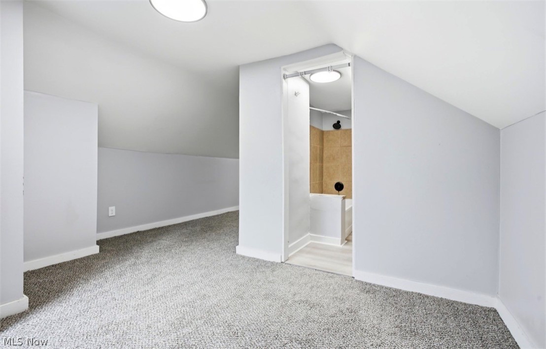 12000 Soika Property Photo 31