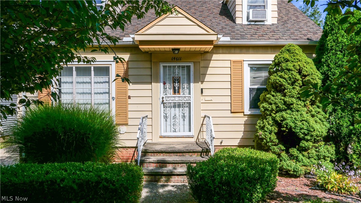 14611 Krems Avenue Property Photo 1