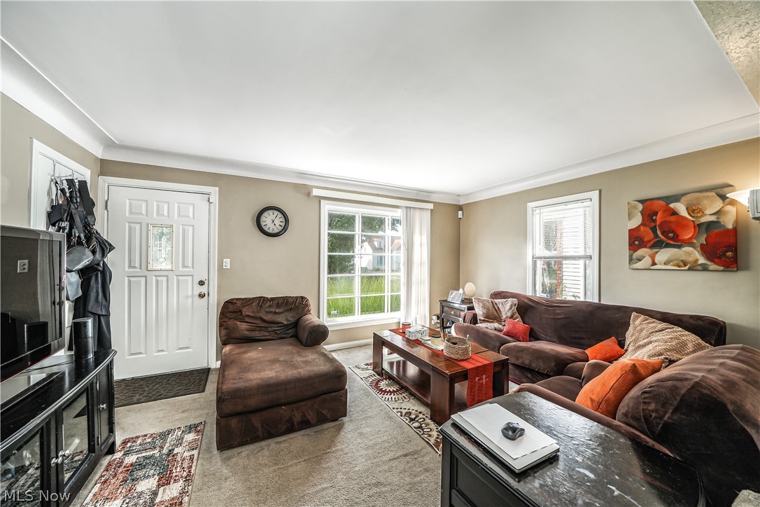 14611 Krems Avenue Property Photo 9