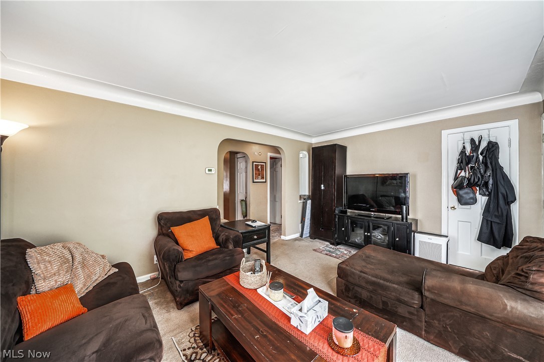 14611 Krems Avenue Property Photo 10