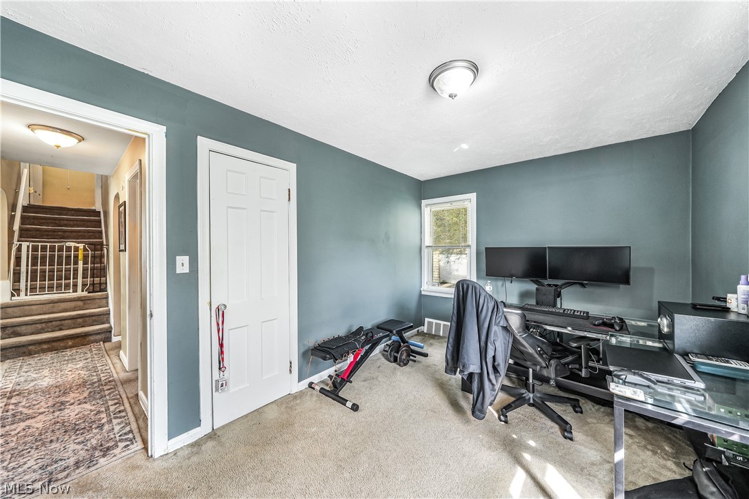 14611 Krems Avenue Property Photo 15