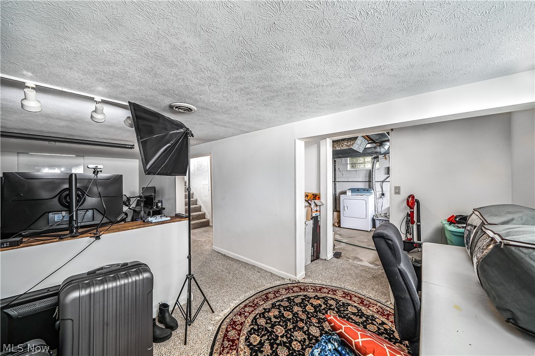 14611 Krems Avenue Property Photo 26