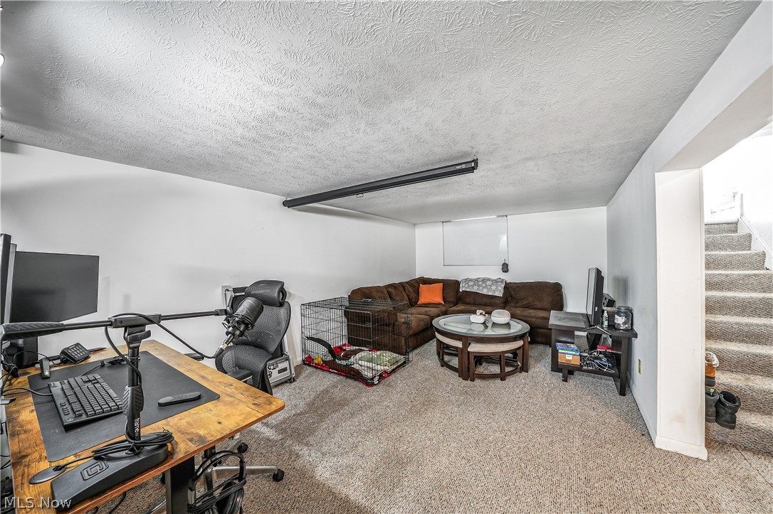 14611 Krems Avenue Property Photo 27