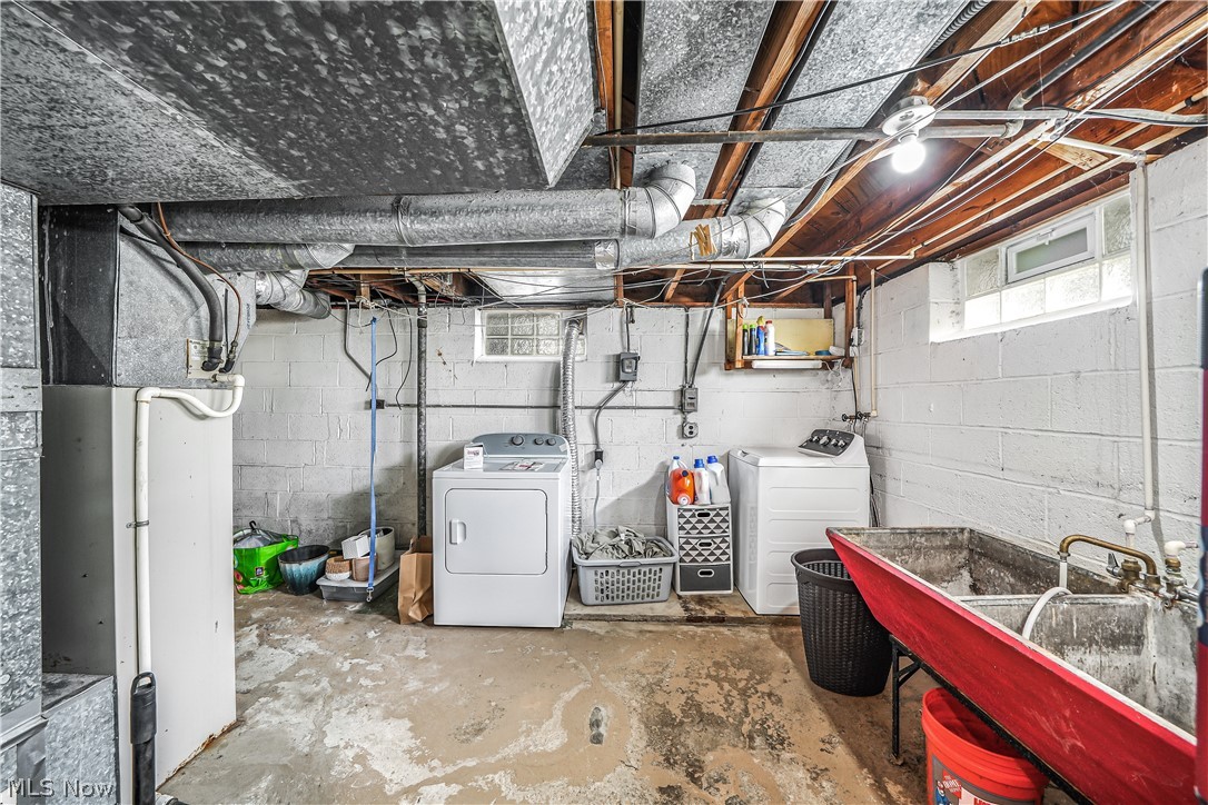 14611 Krems Avenue Property Photo 31