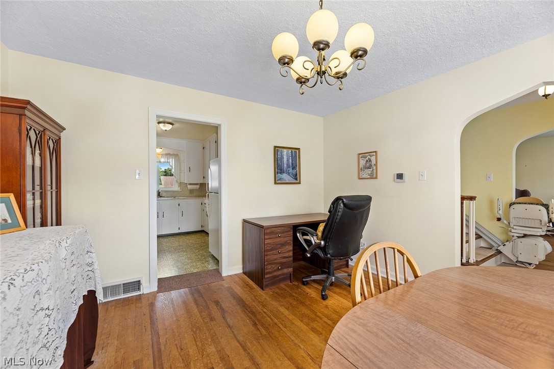 691 E Ford Avenue Property Photo 7