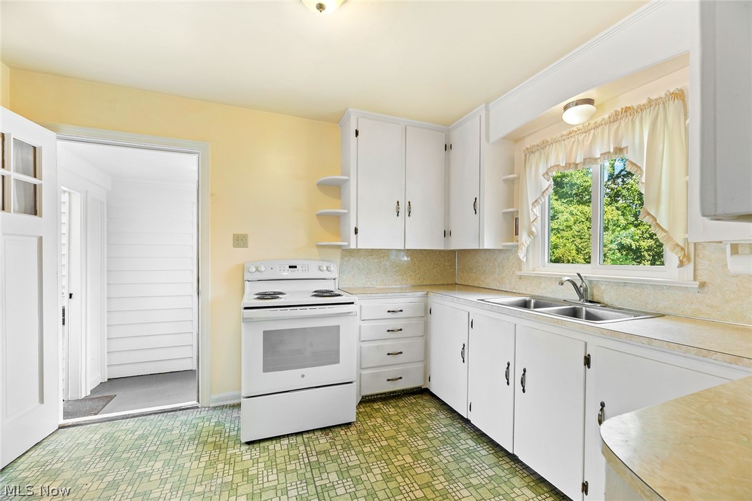 691 E Ford Avenue Property Photo 12