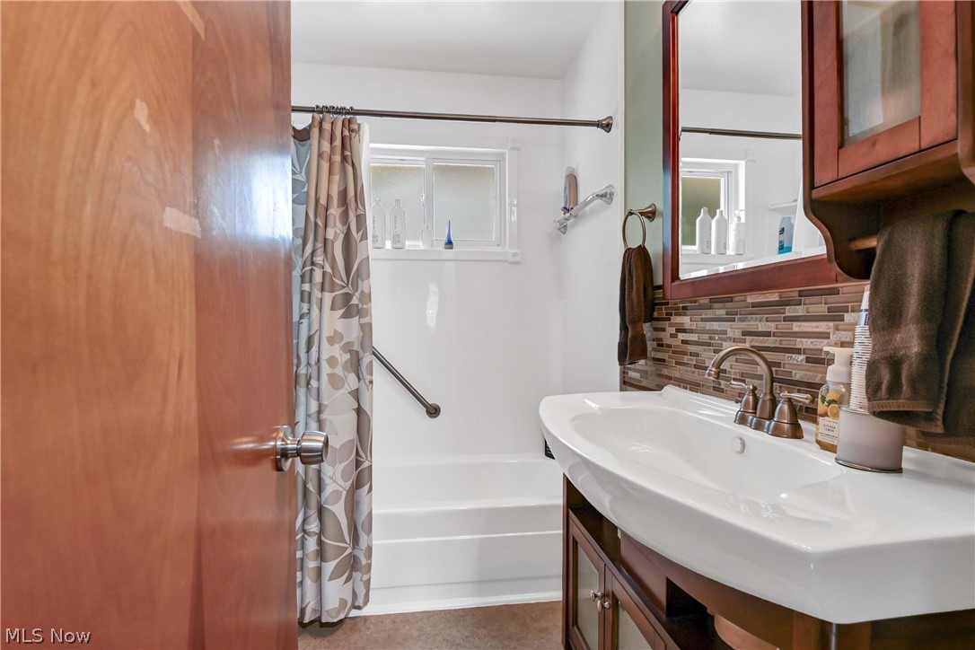 4695 Martin Drive Property Photo 20