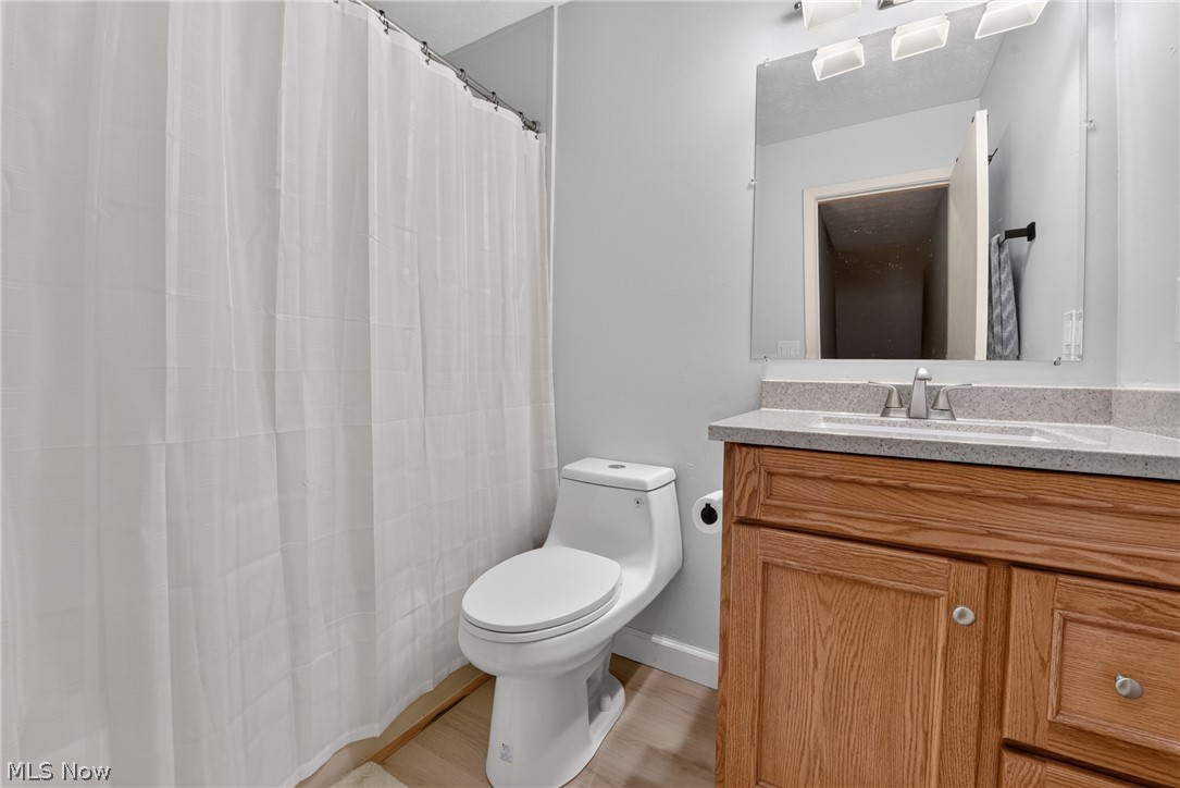 4926 Independence Circle B Property Photo 15