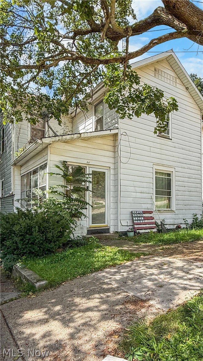 44 Walnut Street Property Photo 1