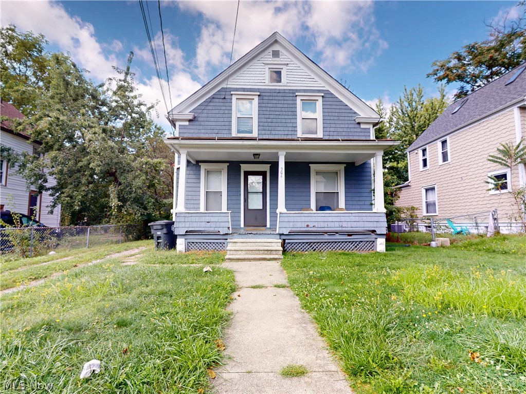504 Sumner Street Property Photo 2