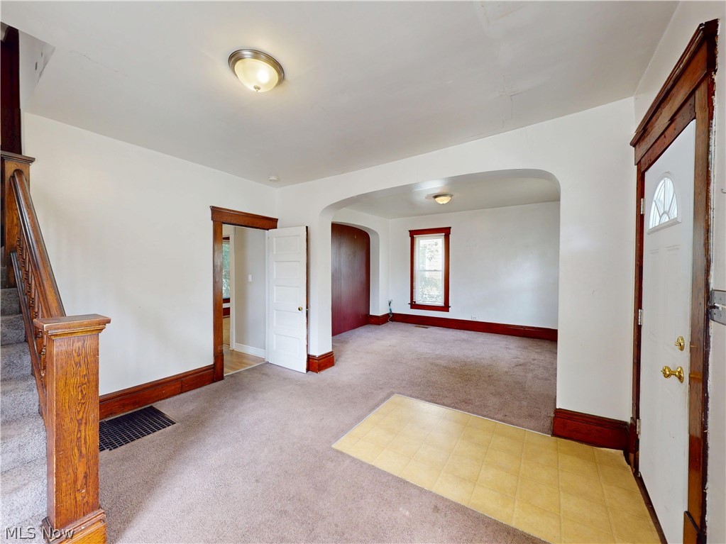 504 Sumner Street Property Photo 4