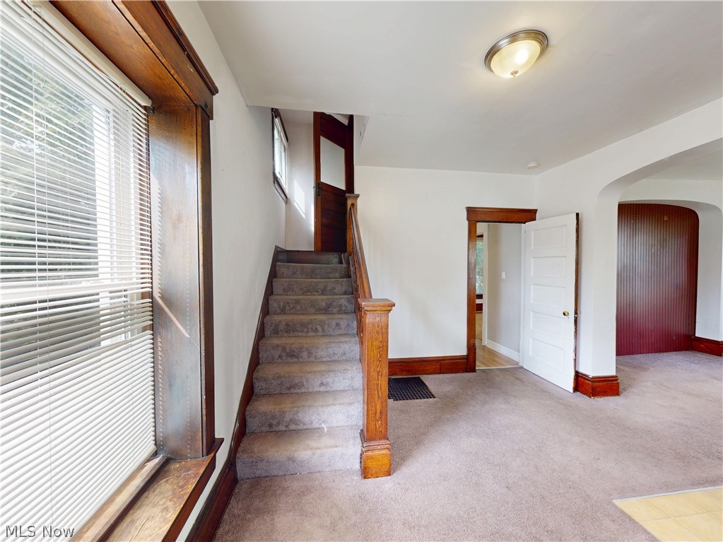 504 Sumner Street Property Photo 5