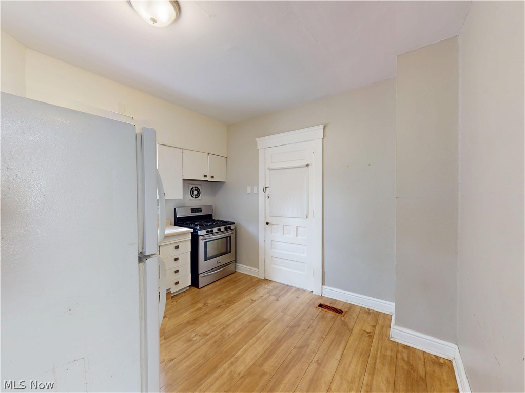 504 Sumner Street Property Photo 10