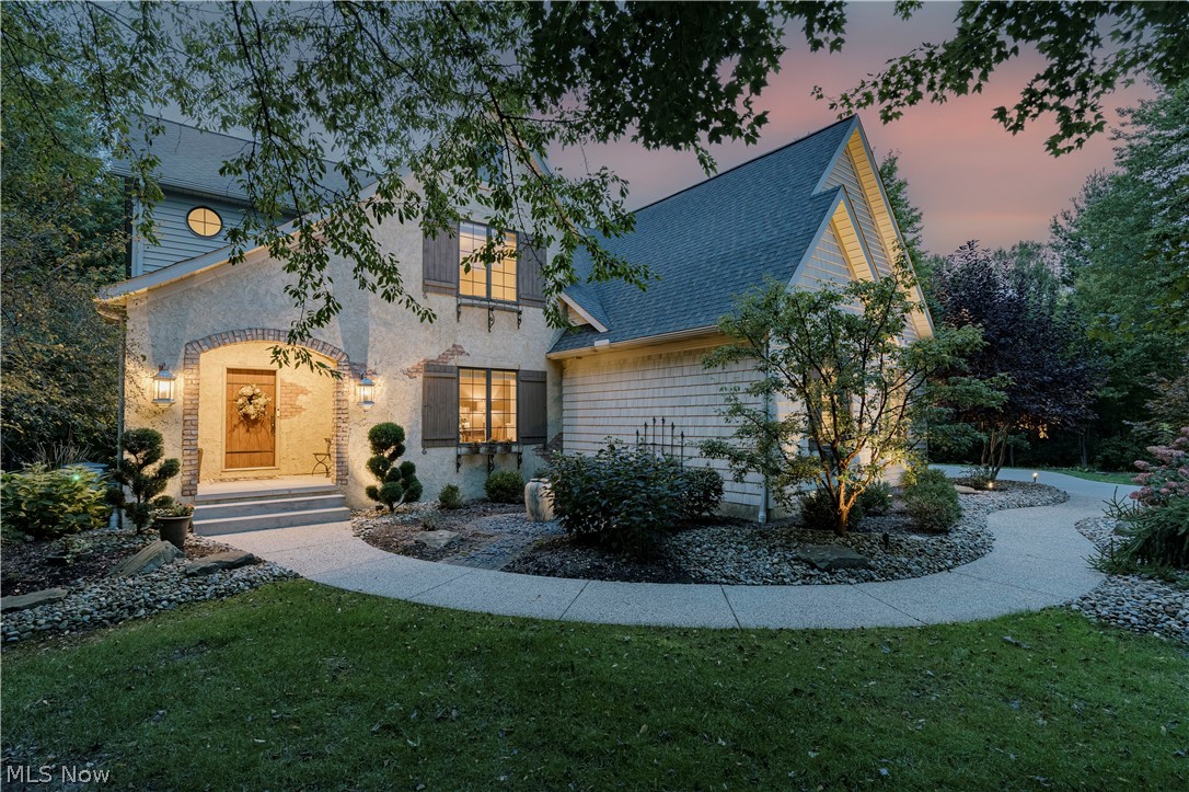 7734 Bainbridge Road Property Photo 1