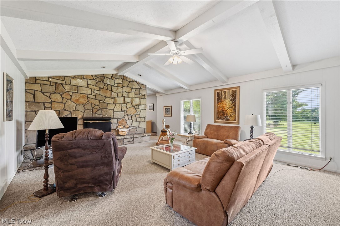 16385 Messenger Road Property Photo 5