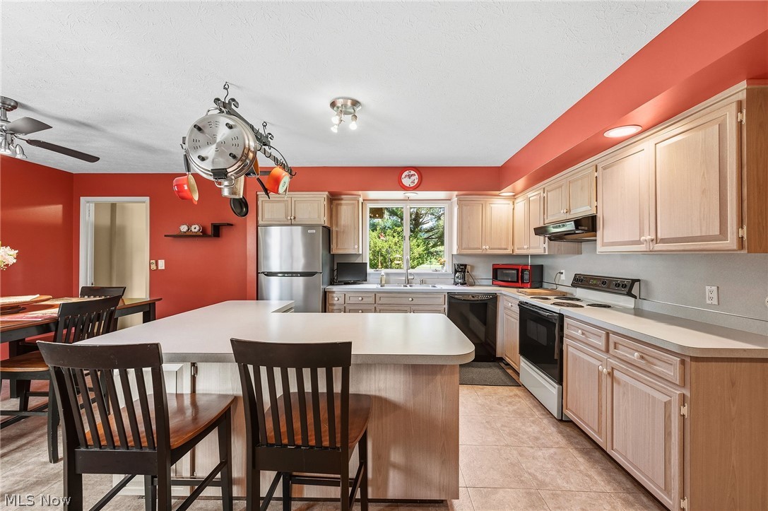 16385 Messenger Road Property Photo 9