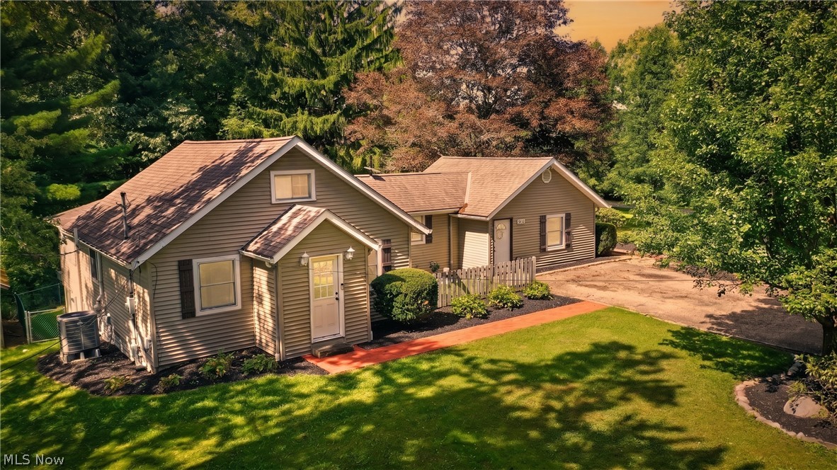 15414 Lakeshore Drive