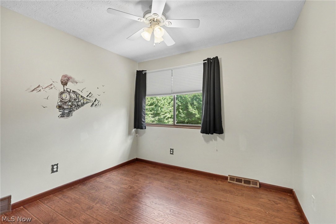 9875 Mentor Road Property Photo 12