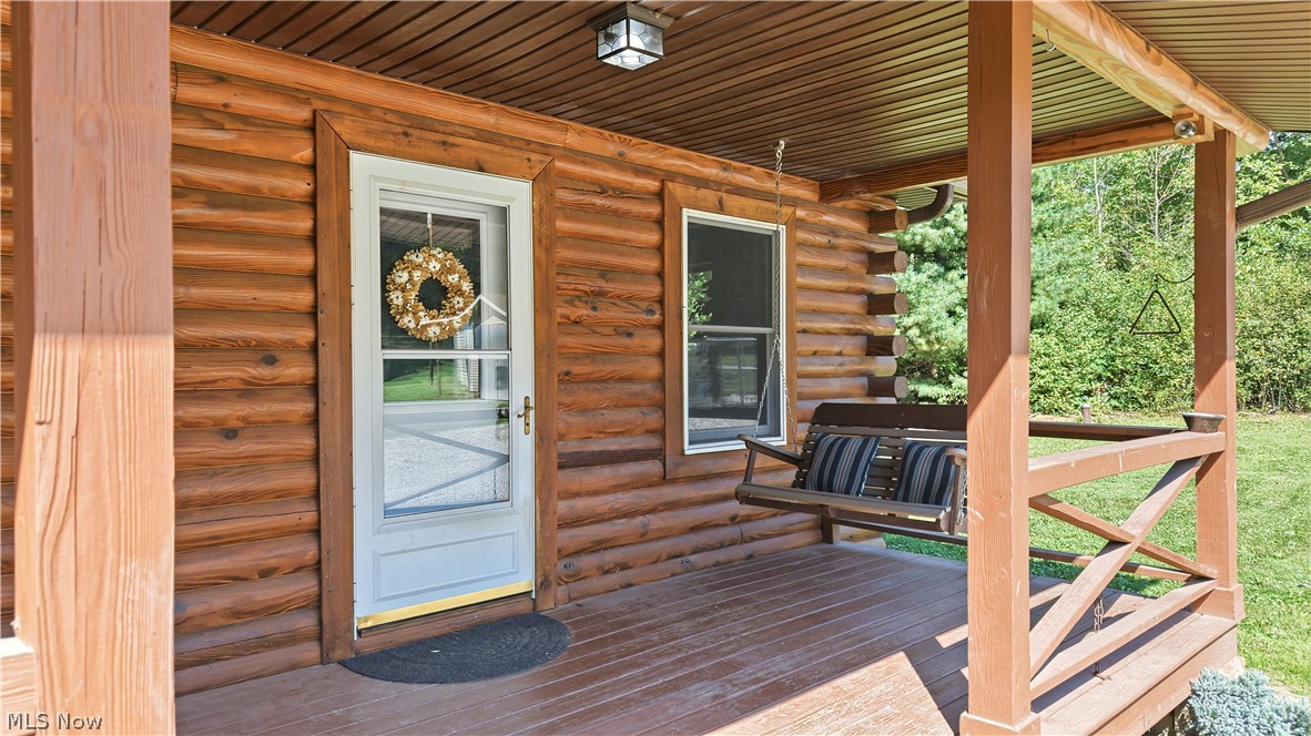 12425 Whitman Road Property Photo 3