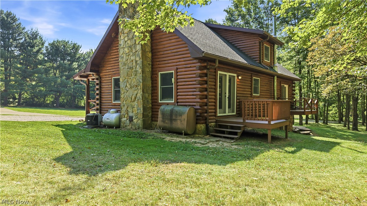 12425 Whitman Road Property Photo 4