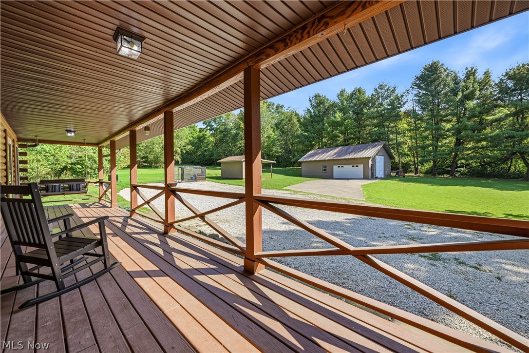 12425 Whitman Road Property Photo 10