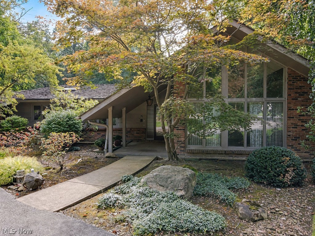 31850 Creekside Drive
