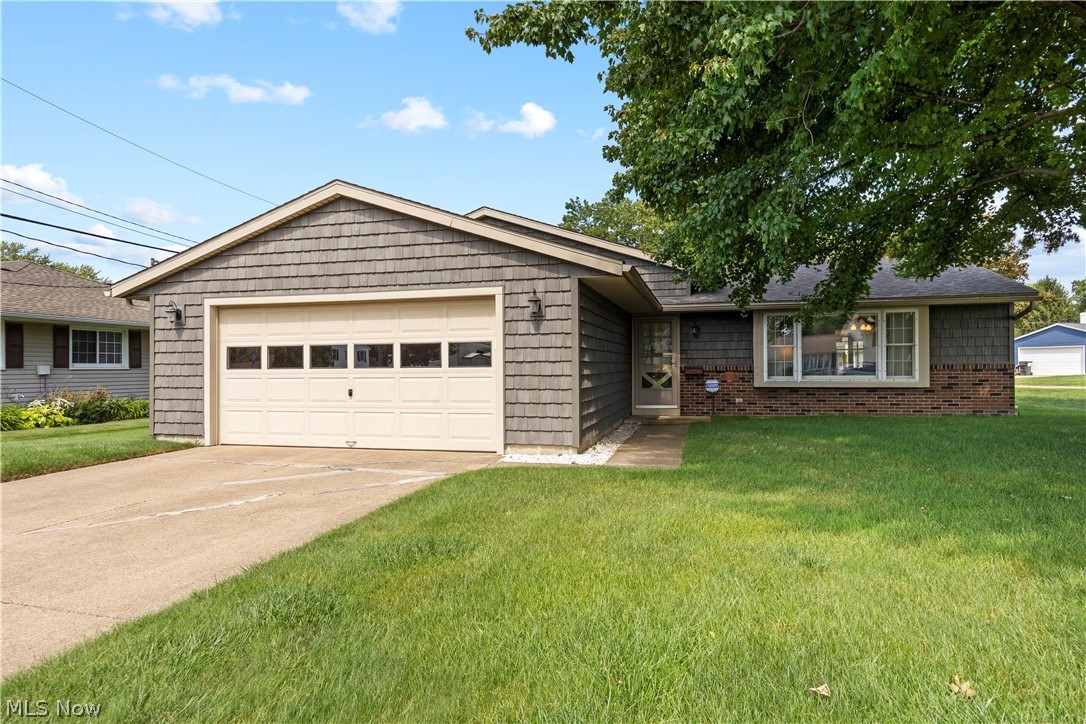 2823 Pease Lane Property Photo 1