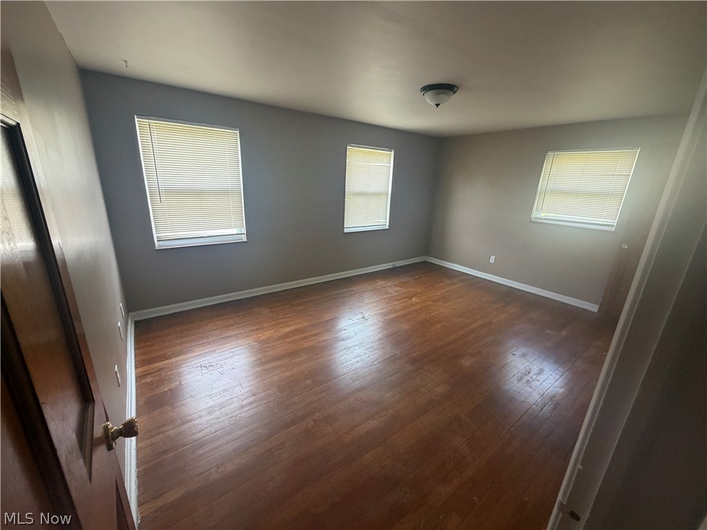 20470 Lakeshore Boulevard Property Photo 10