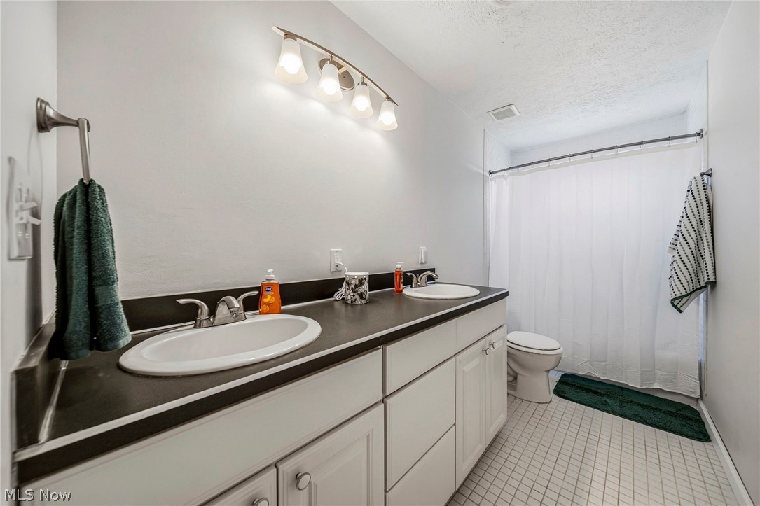 7612 Lake Shore Boulevard Property Photo 21