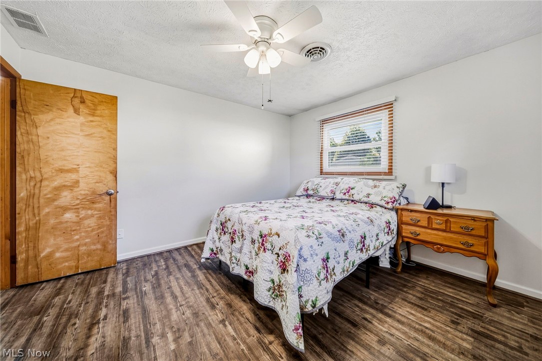 7612 Lake Shore Boulevard Property Photo 26
