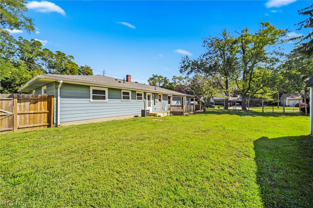 7612 Lake Shore Boulevard Property Photo 30