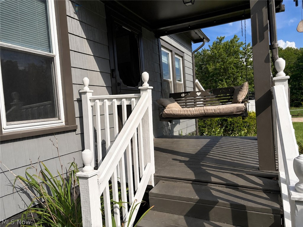 376 Fairgrounds Road Property Photo 4