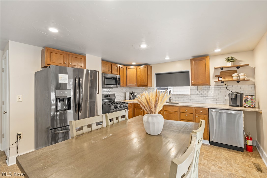 131 Maple Street Sw Property Photo 3