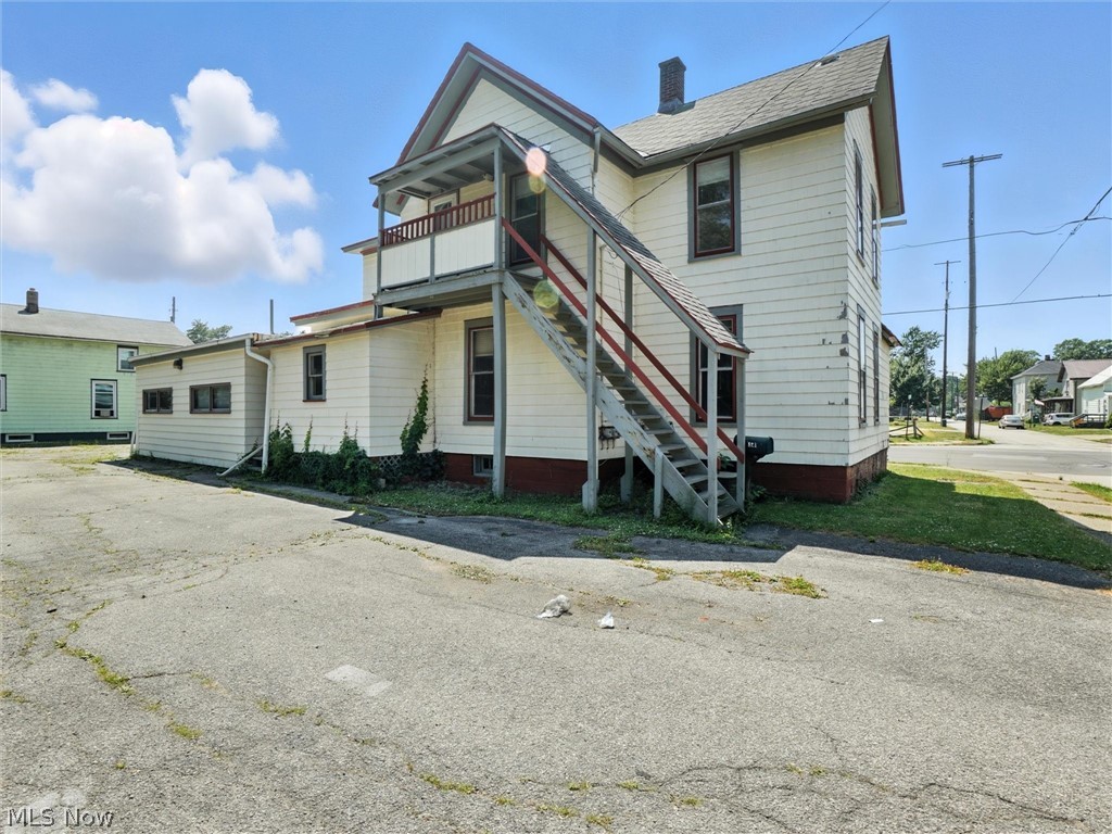 244 Mill Street Property Photo 4