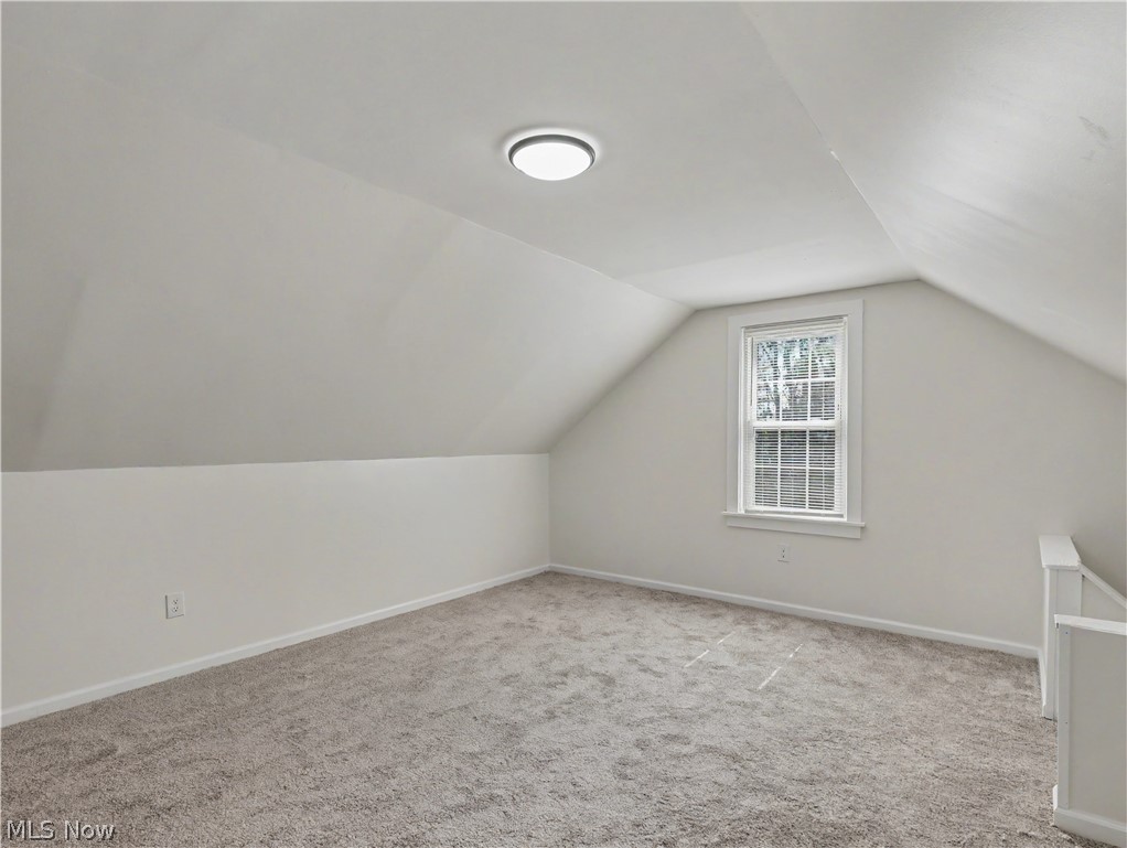 10316 Way Avenue Property Photo 20