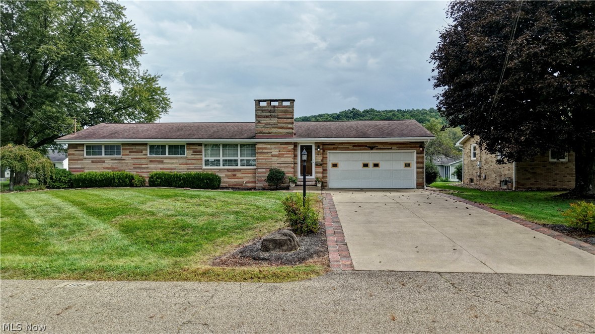 160 Mark Avenue Property Photo 1