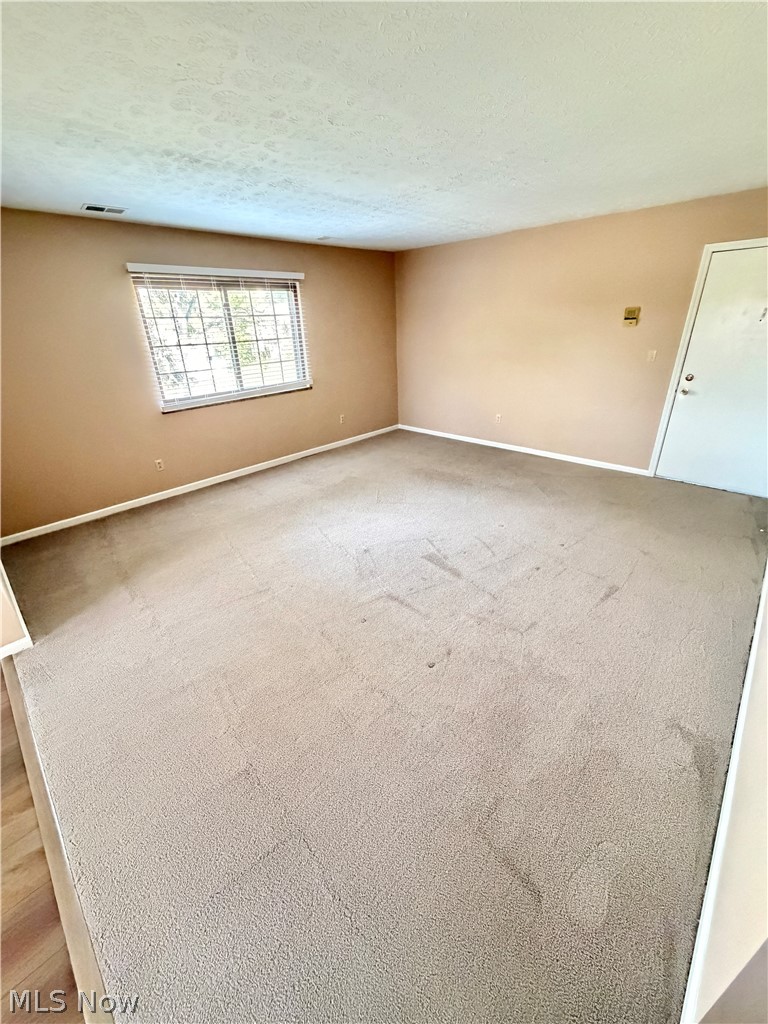6385 Catawba Drive 6 Property Photo 4