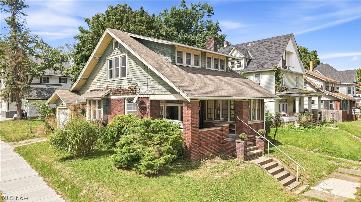 1245 S Freedom Avenue Property Photo 1