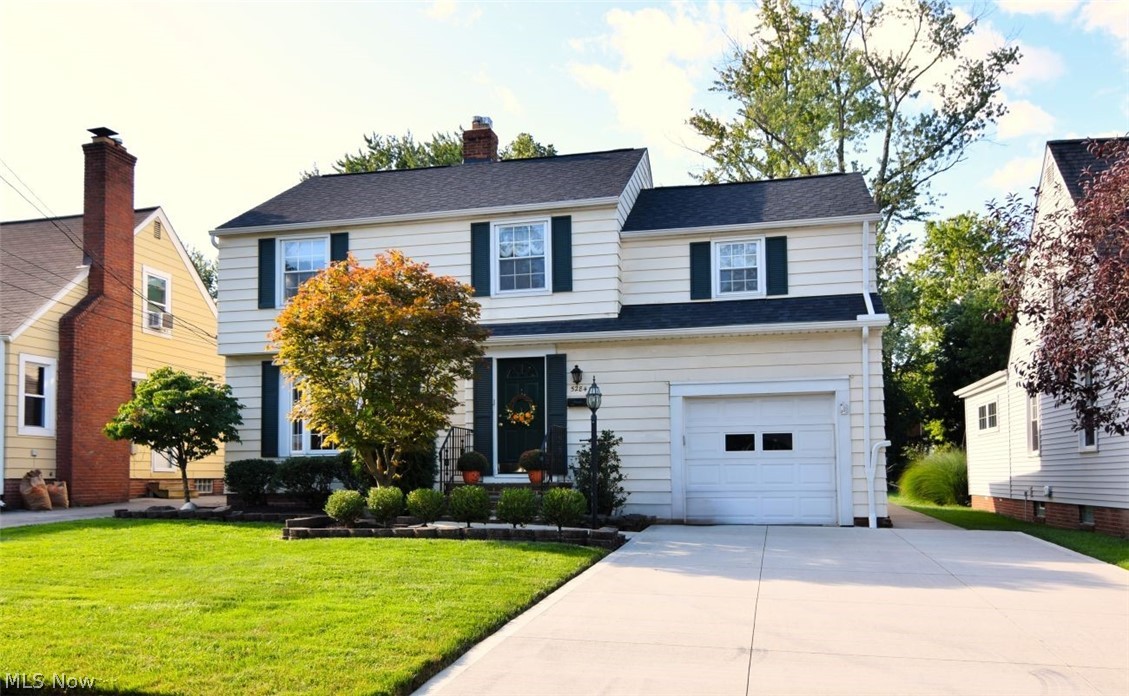 5284 Edenhurst Road Property Photo 1