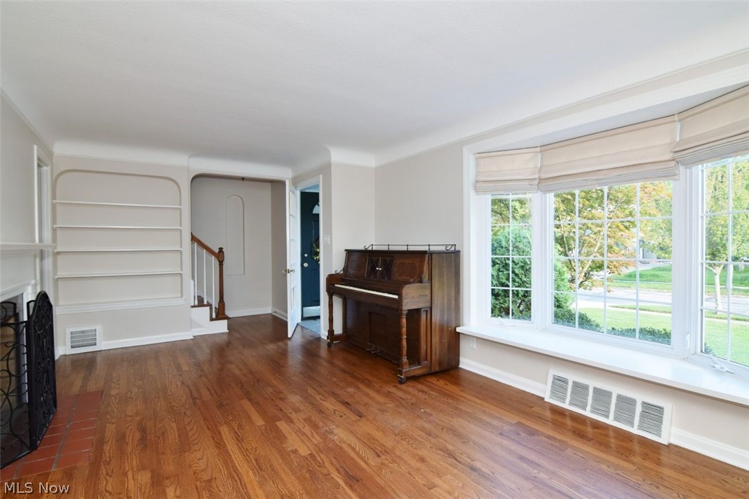 5284 Edenhurst Road Property Photo 7