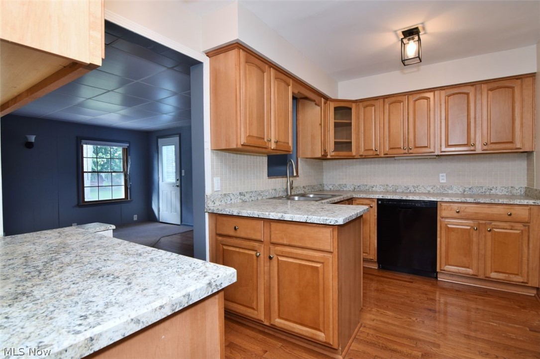 5284 Edenhurst Road Property Photo 12