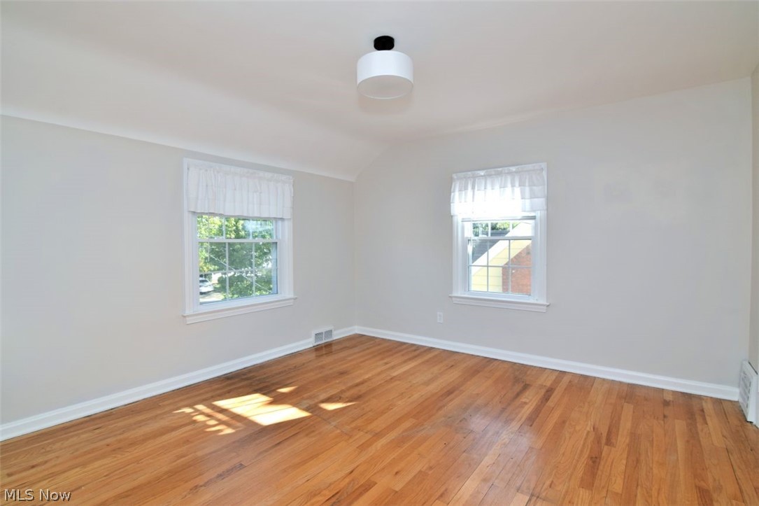 5284 Edenhurst Road Property Photo 32