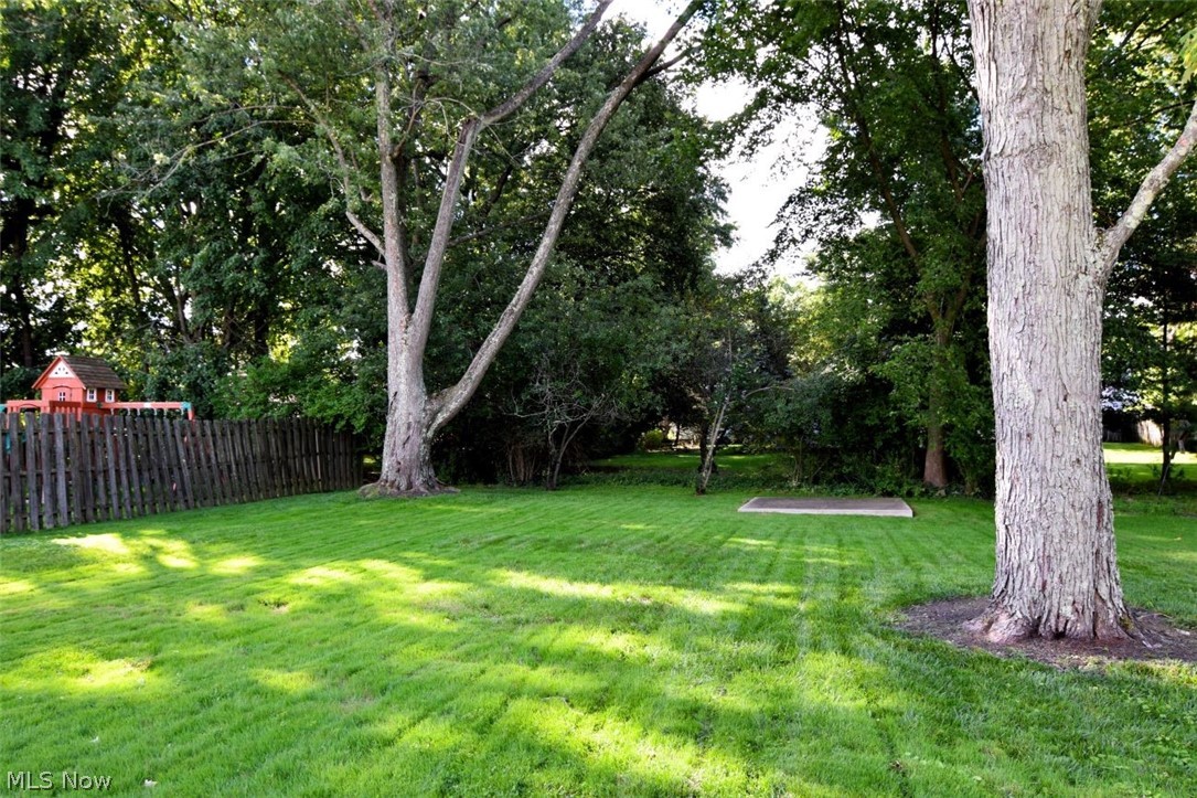 5284 Edenhurst Road Property Photo 46