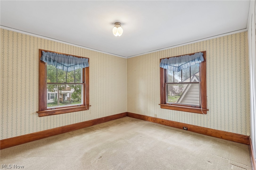 989 Amelia Avenue Property Photo 14