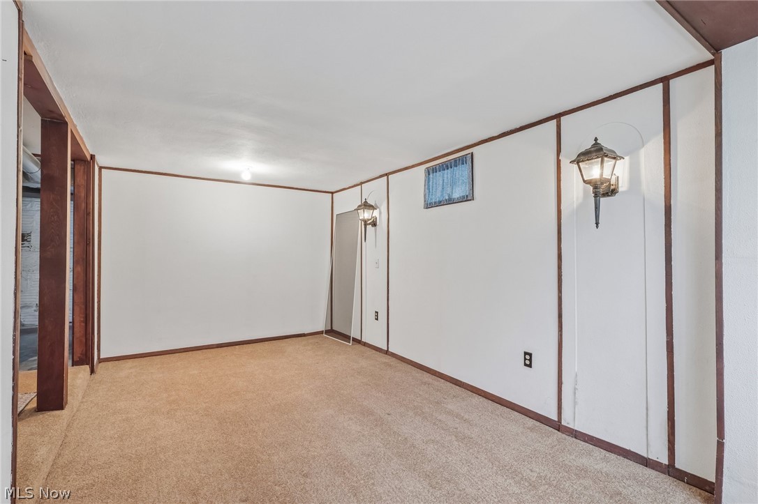 989 Amelia Avenue Property Photo 28