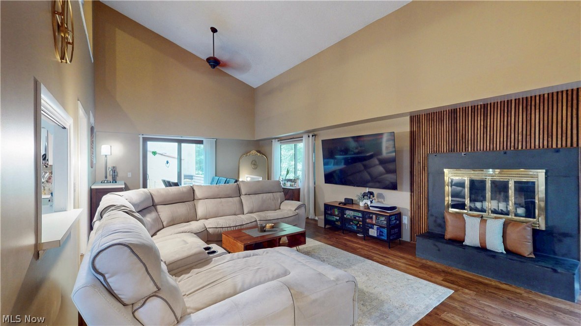 794 Hampton Ridge Drive Property Photo 3