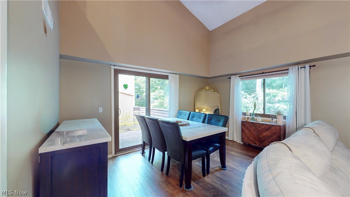 794 Hampton Ridge Drive Property Photo 6