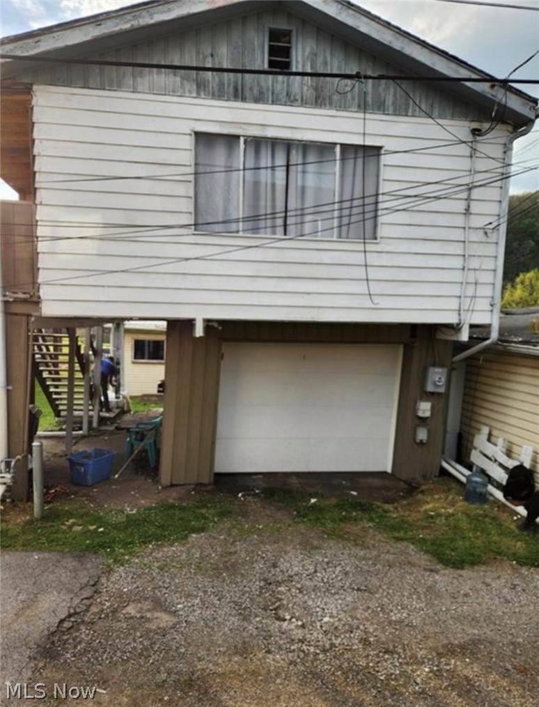 805 Clover Alley Property Photo 1