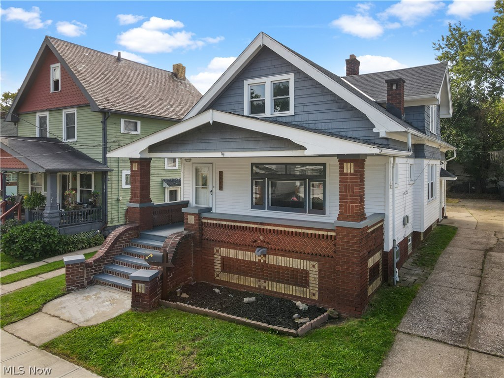 2819 Saratoga Avenue